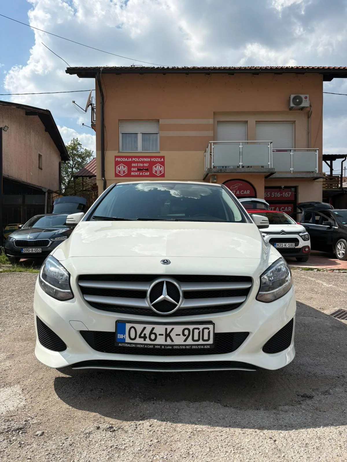 Mercedes B-Klasa bijela naslovna