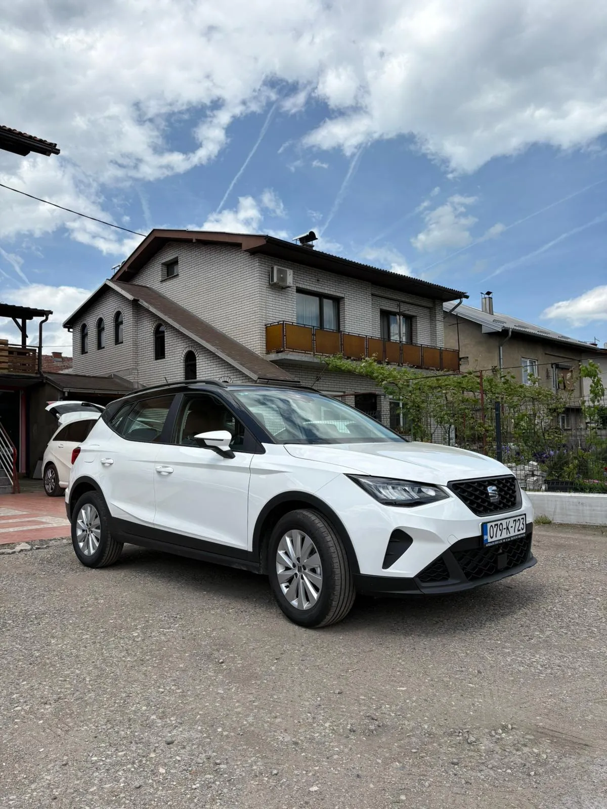 Seat Arona bočna